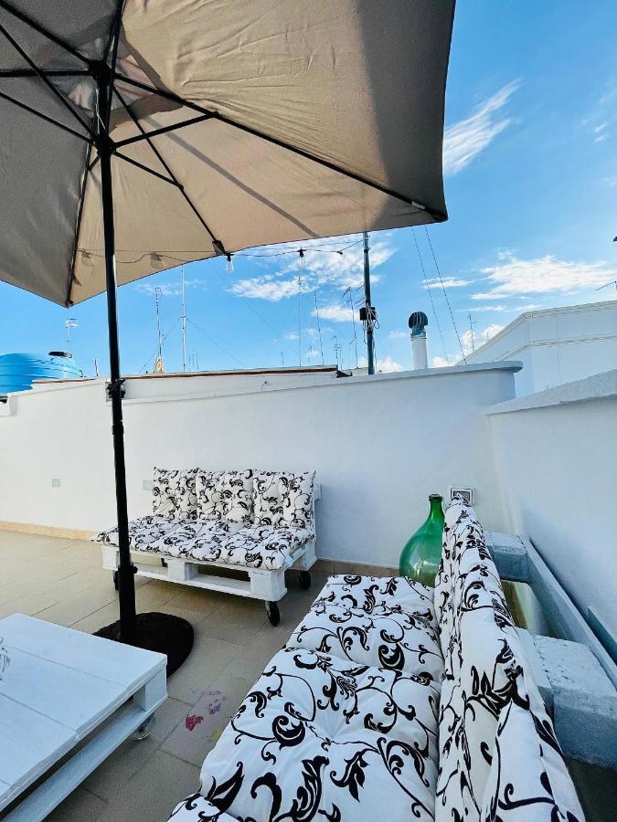 Casa Perricci - Short Lets - Monopoli Villa Luaran gambar