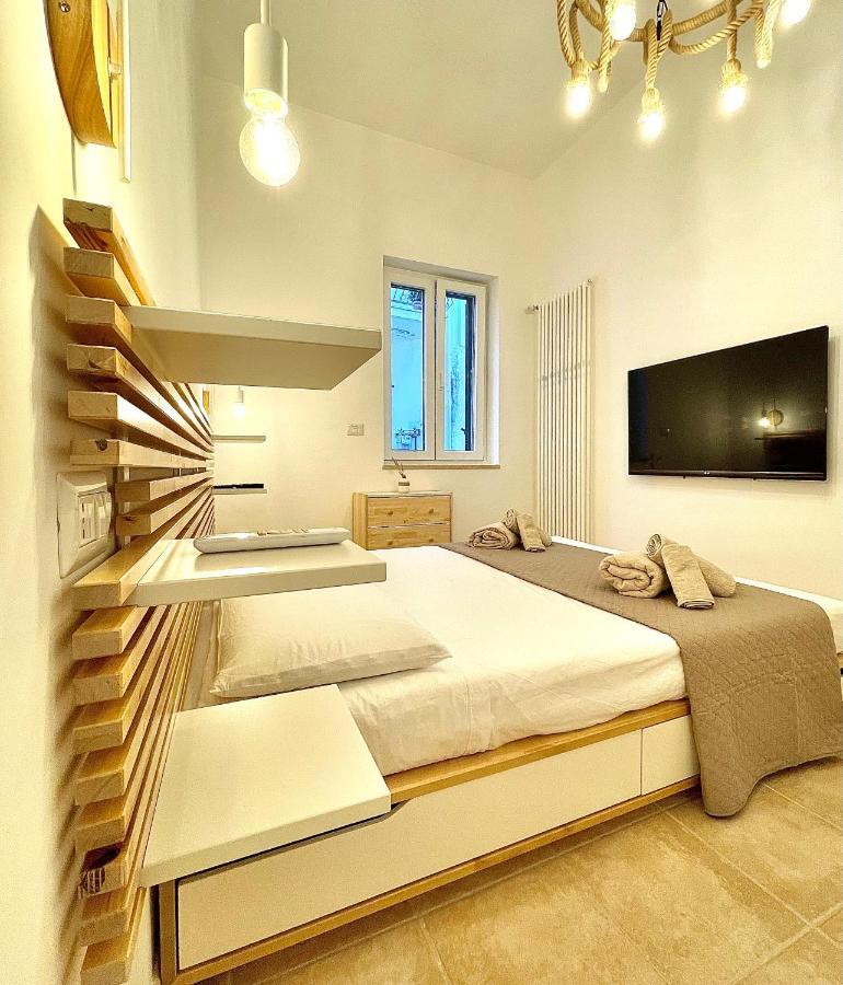 Casa Perricci - Short Lets - Monopoli Villa Luaran gambar