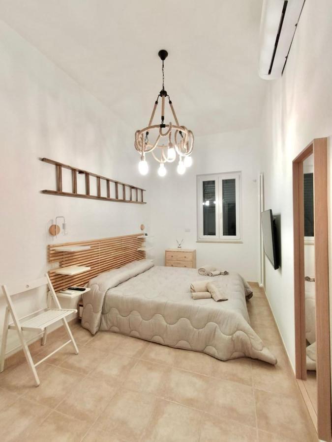 Casa Perricci - Short Lets - Monopoli Villa Luaran gambar